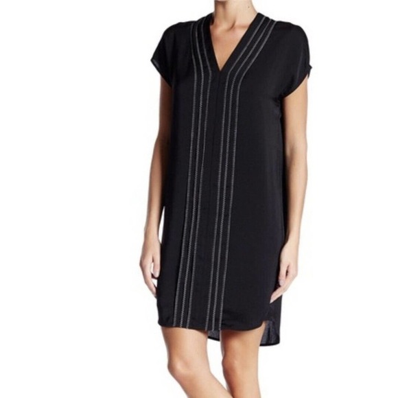 Vince Black Shift Dress Size 4 Cap Sleeve V-Neck Embroidered Pleated Front - Picture 13 of 16